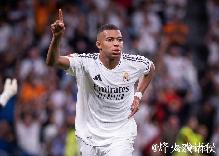 姆巴佩大四喜救主,6分42秒戴帽追平神迹!皇马4 姆巴佩大四喜救主,6分42秒戴帽追平神迹!皇马4